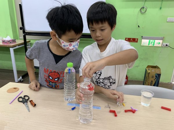 探索科學樂趣：小小愛因斯坦養成記